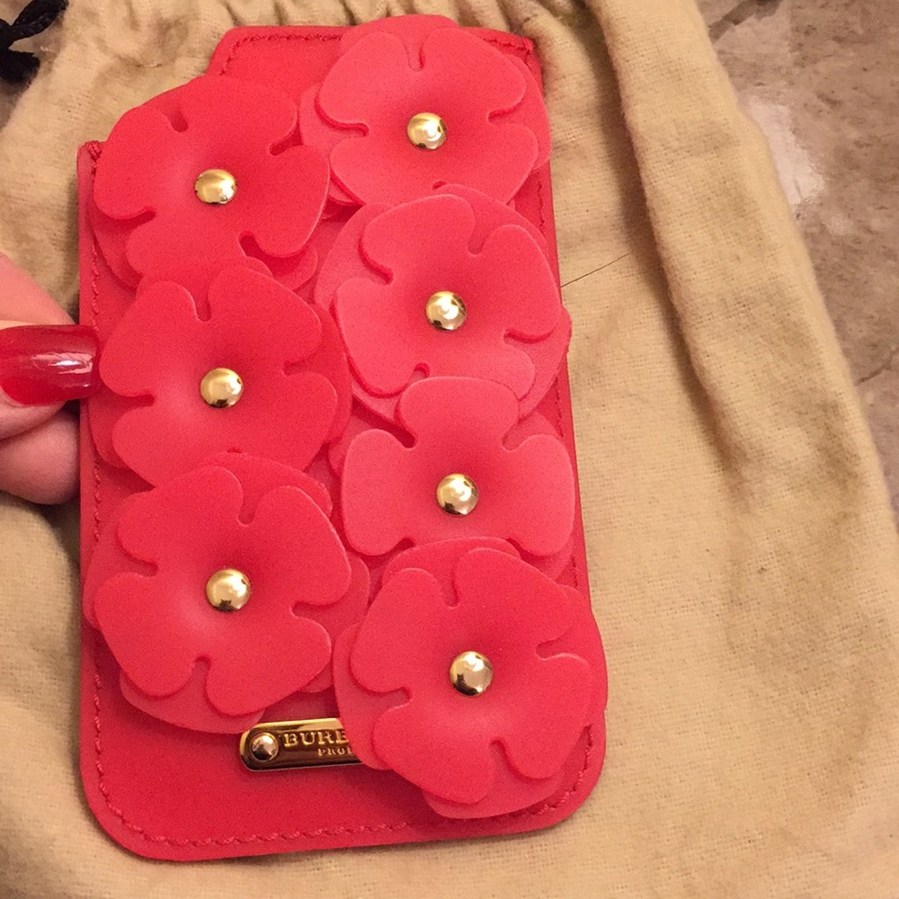 BURBERRY iPhone 5 5s Red Silicone Bloom Gel Sleeve - Picture 5 of 6